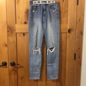 American eagle mom jeans